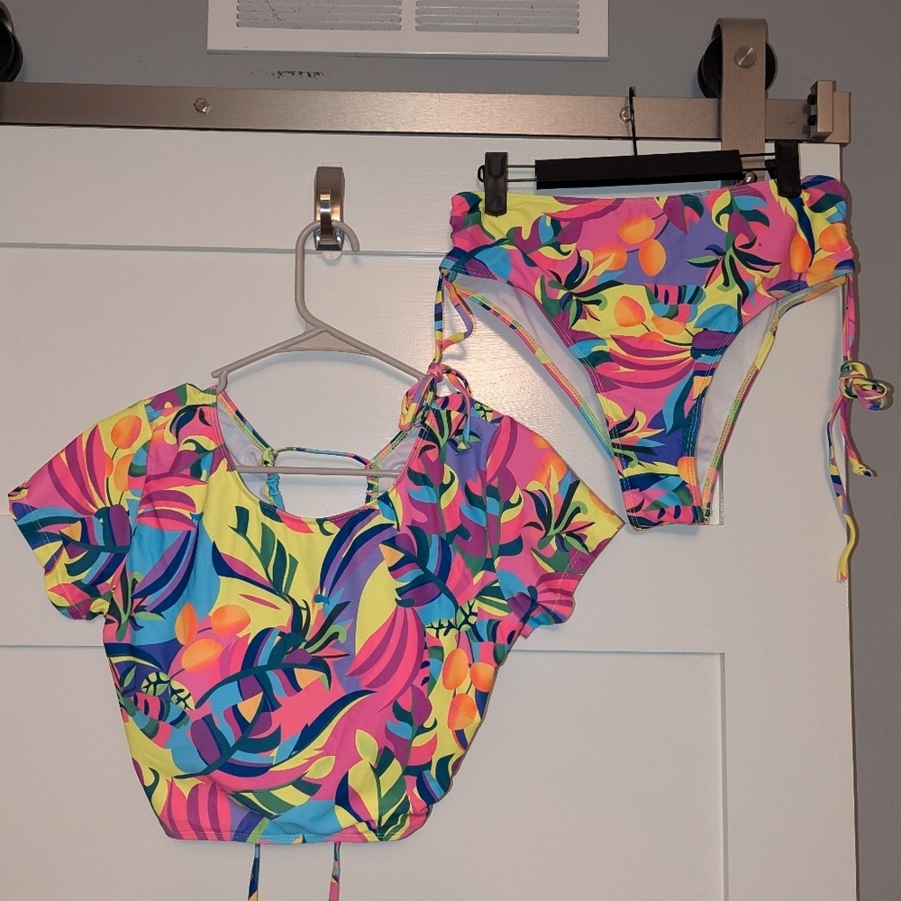 Women's neon colored floral bikini set size XL. Like New Bright colored swimsuit